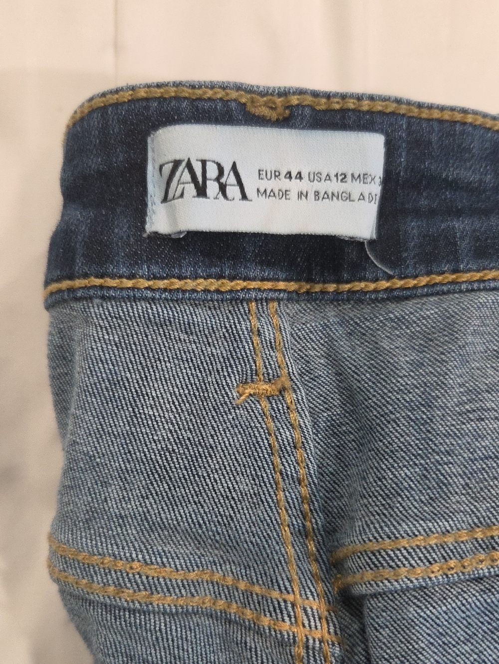 ZARA Light Blue Denim Jeans with Contrast Stitching